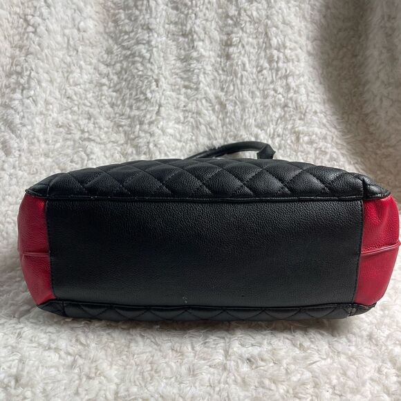Betsey Johnson off white red and black sequins and quilted Medium satchel - Picture 8 of 16